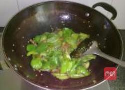 肉片炒手撕甜椒的做法图解9