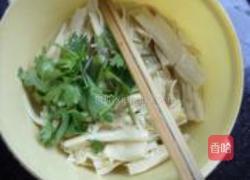 红油腐竹的做法图解7