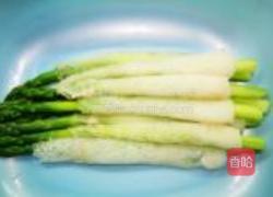 上汤竹荪扒芦笋的做法图解2