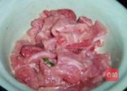 血豆腐肉片炒青蒜的做法图解3