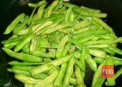 肉末芽菜四季豆的做法图解5