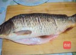 酱烧鲤鱼的做法图解1