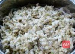 蒜香麻酱槐花的做法图解4