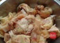 松茸魔芋烧仔鸡的做法图解2