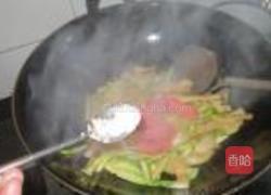 芥蓝炒香肠的做法图解4