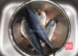 沙丁鱼炖土豆的做法图解2