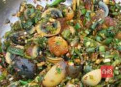 土皮鸭蛋拌辣子的做法图解3