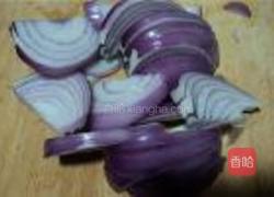 洋葱炒猪心的做法图解2