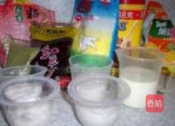 彩色冰皮月饼的做法图解1