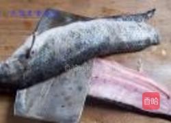 青椒茭白炒鱼柳的做法图解1