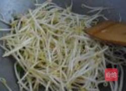 醋溜绿豆芽的做法图解4