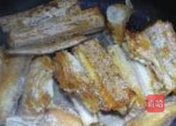 茼蒿炖带鱼的做法图解6