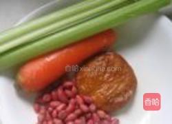 西芹香干拌花生的做法图解1