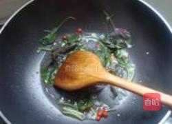 紫苏炒黄瓜的做法图解5