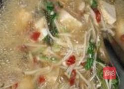 豆腐金针菇焖鱼片的做法图解8