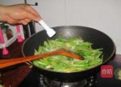 黑椒牛肉炒芹菜的做法图解8