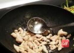 榨菜炒鸡丝的做法图解2