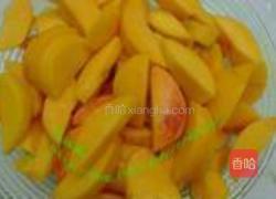 自制黄桃罐头的做法图解2