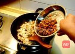 蘑菇豆干炸酱面的做法图解6