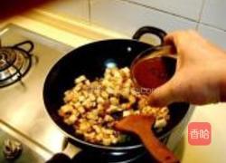 蘑菇豆干炸酱面的做法图解7