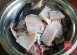 酸辣鱼三鲜的做法图解1