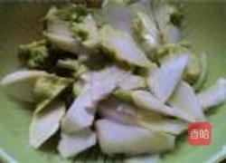 虾米炒芥菜头的做法图解1