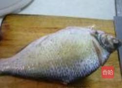 剁椒孔雀开屏鱼的做法图解5