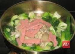 平菇方香肠炒青菜的做法图解6