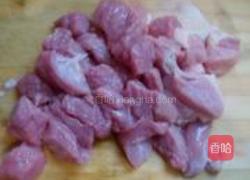 土豆烧牛肉的做法图解1