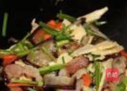 鲜笋炒腊肉的做法图解4