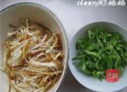 清炒金针菇的做法图解1