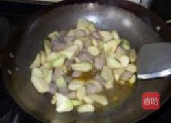 茭白焖肉的做法图解10