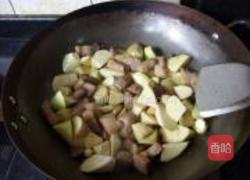 茭白焖肉的做法图解9