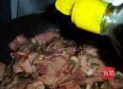 培根彩椒炒蘑菇的做法图解7