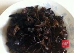 凉拌黑木耳的做法图解2