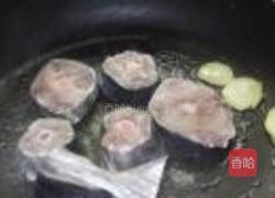 煎马鲛鱼的做法图解3