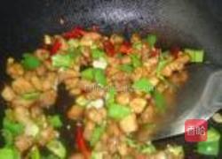 青椒麻辣鸡丁的做法图解9