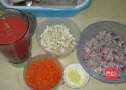 素红酱意面的做法图解2