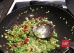 酸黄瓜四季豆炒肉末的做法图解6