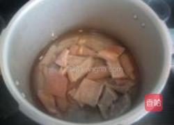 双色肉皮冻的做法图解2