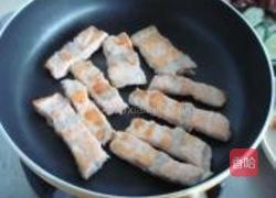 干煎三文鱼腩的做法图解4