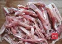 榨菜青椒肉丝的做法图解2