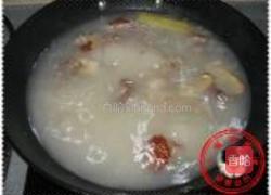 竹荪煲鸭汤的做法图解5