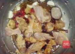 腊鸭腿炒云耳的做法图解4