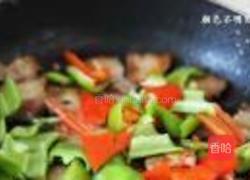 盐煎尖椒五花肉的做法图解6