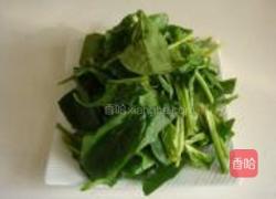 菠菜炒年糕的做法图解2