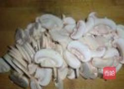 鲜蘑肉片的做法图解2