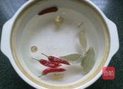 泥鳅芋子煲的做法图解1