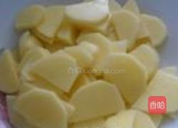 芹菜炒土豆片的做法图解2