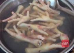 红烧鸡爪的做法图解1